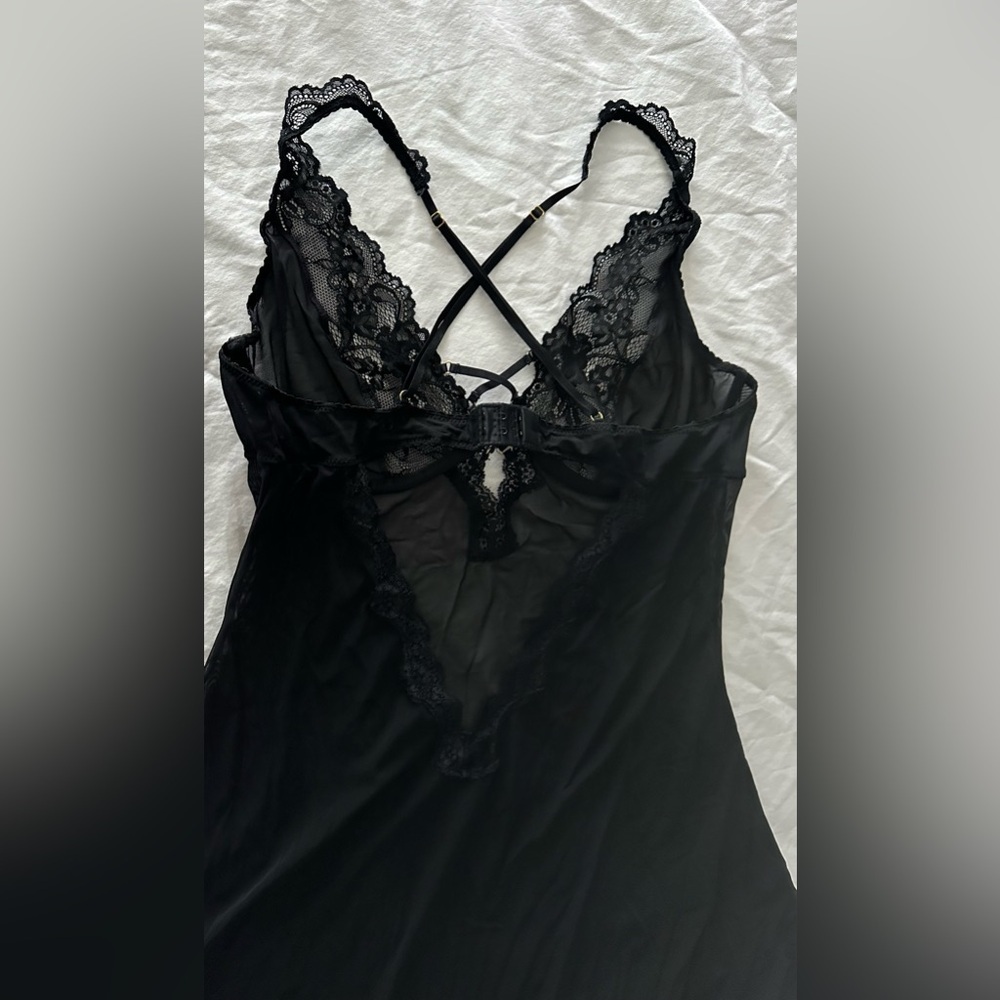 Women’s Negligee - Picture 13 of 15